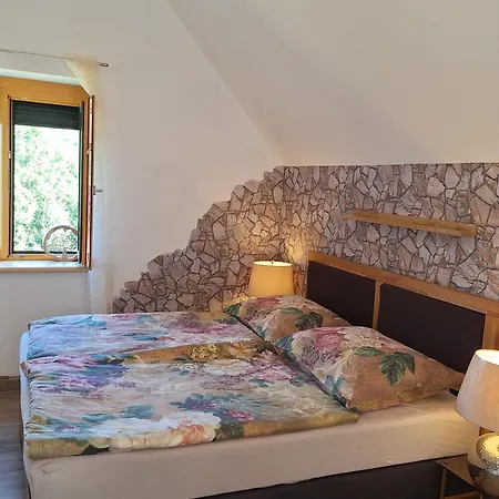Suedsteirisches Hofglueck Xxl Ferienreich Im 1 Stock Daire Leutschach